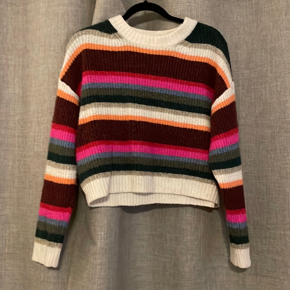 American Eagle sweater